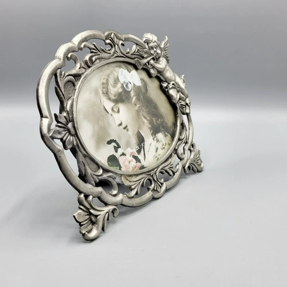 Vtg Giftcraft Silver Tone Cherub Picture Frame With Oval Glass Insert 5
